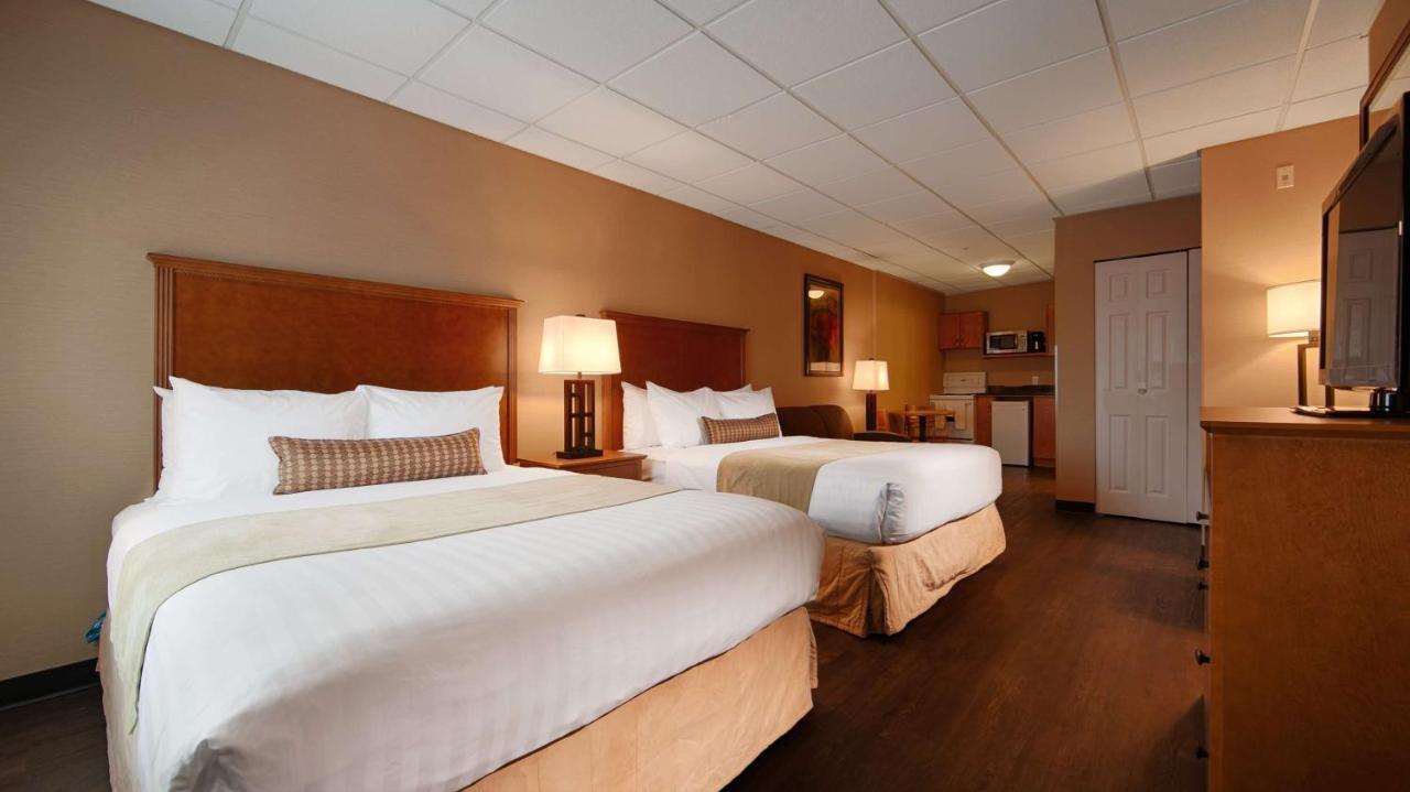 Best Western Plus Mission City Lodge Exterior photo